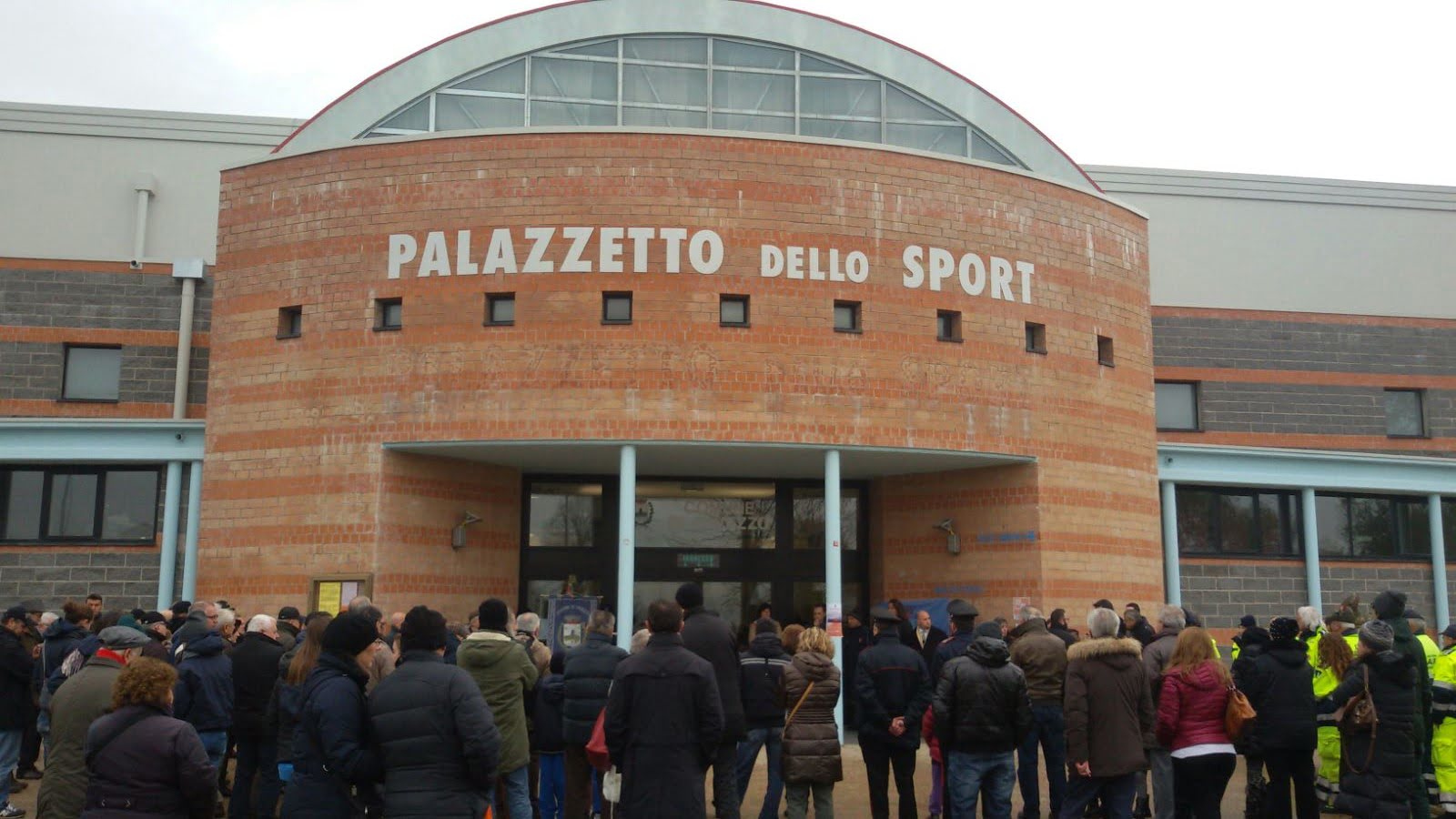 INAUGURATO IL NUOVO PALAZZETTO DELLO SPORT A CAVEZZO Tv Qui Modena INAUGURATO IL NUOVO PALAZZETTO DELLO SPORT A CAVEZZO Tv Qui Modena