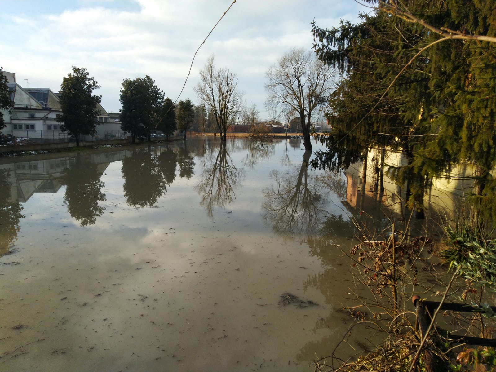 ALLERTA FIUMI, CHIUSI PONTE ALTO, PONTE UCCELLINO E STRADA CURTATONA