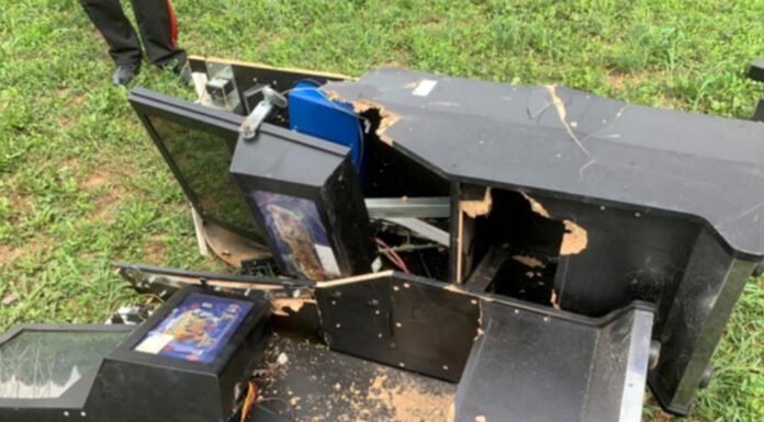 CARABINIERI: OPERAZIONE “BABA E BIRI” SGOMINATA BANDA DI LADRI CARABINIERI: OPERAZIONE "BABA E BIRI" SGOMINATA BANDA DI LADRI