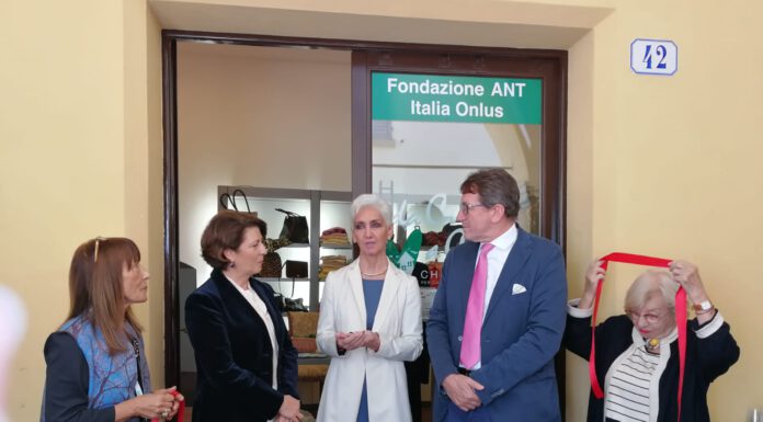 FONDAZIONE ANT, INAUGURA UN NUOVO CHARITY POINT