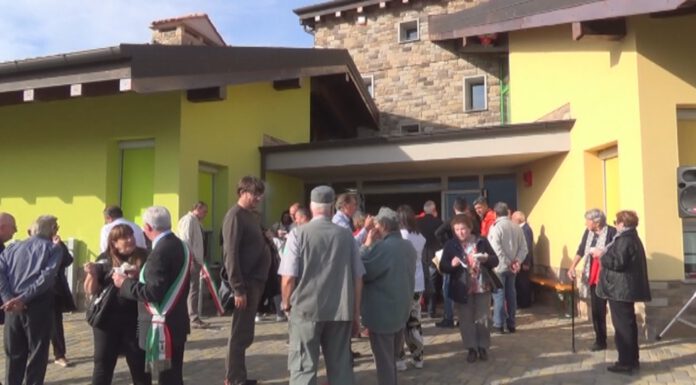 SERRAMAZZONI, TAGLIO DEL NASTO PER LA SCUOLA DI RICCO’