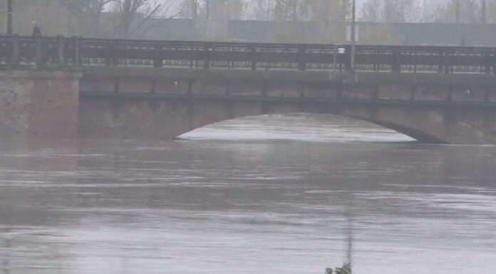 FIUMI, RESTANO CHIUSI I PONTI SUL SECCHIA, DOMANI ALLERTA ROSSA NELLA BASSA