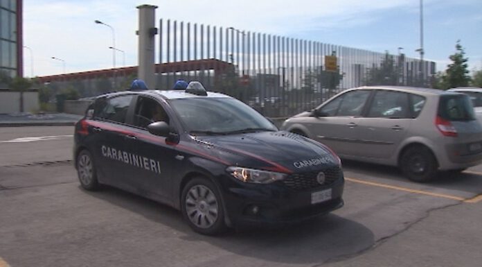 CARABINIERI MODENA, È AI DOMICILIARI MA SPACCIA COCAINA: PIT IN AZIONE