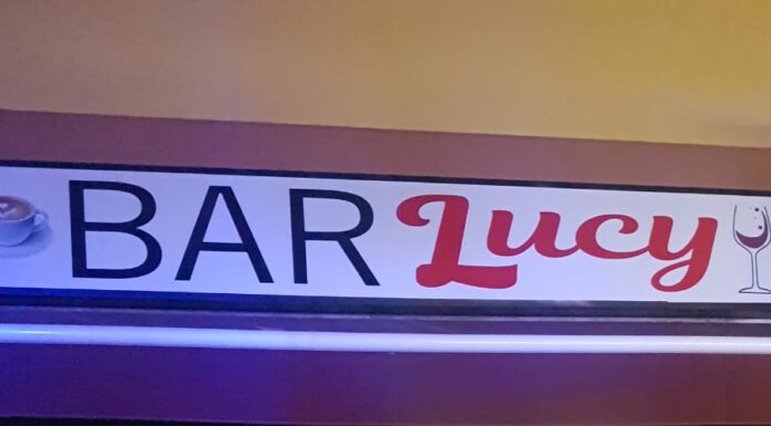 INCENDIO NELLA NOTTE, A FUOCO IL BAR LUCY