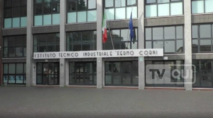 HASHISH A STUDENTI: DUE SPACCIATORI ARRESTATI DAVANTI LA SCUOLA