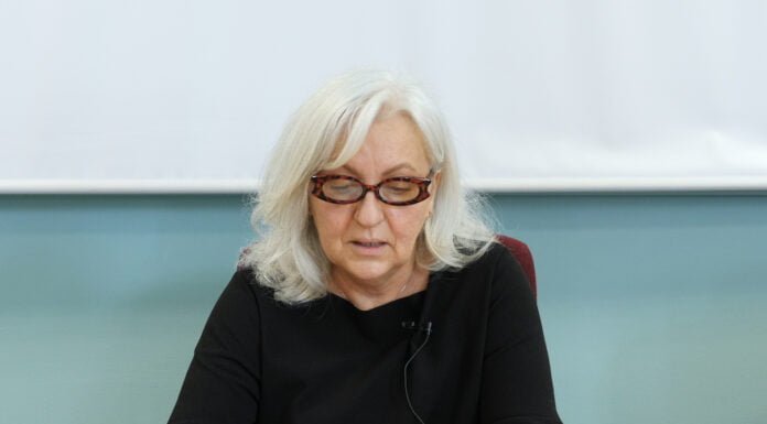 TAMPONI COVID, NEL LABORATORIO DI VIROLOGIA 2.200 TEST IN DIECI GIORNI