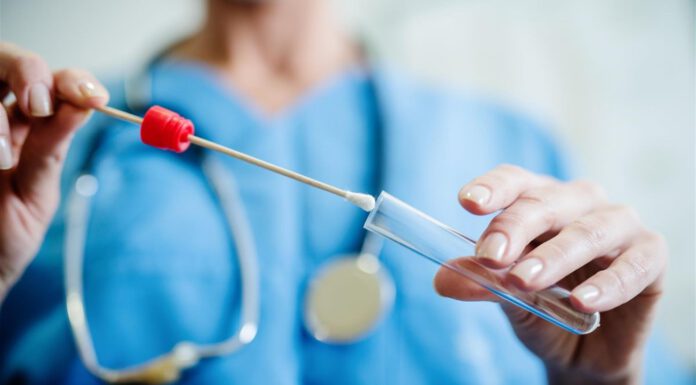 EMILIA-ROMAGNA, TAMPONI ANCHE SU ASINTOMATICI