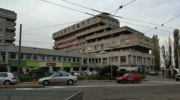 VIALE GRAMSCI, MAXI SANZIONE PER UN VENDITORE ABUSIVO DI SCOPE