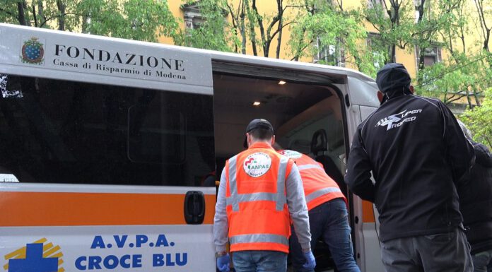 CUCINATI DAGLI CHEF. DA CROCE BLU OLTRE MILLE PASTI PER I SENZATETTO