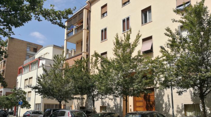 SPARI IN VIA VERDI, LA POLIZIA RINTRACCIA IL RESPONSABILE