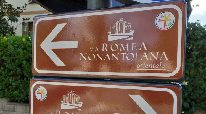 VIA ROMEA NONANTOLANA: EFFETTUATA LA POSA DELLA SEGNALETICA