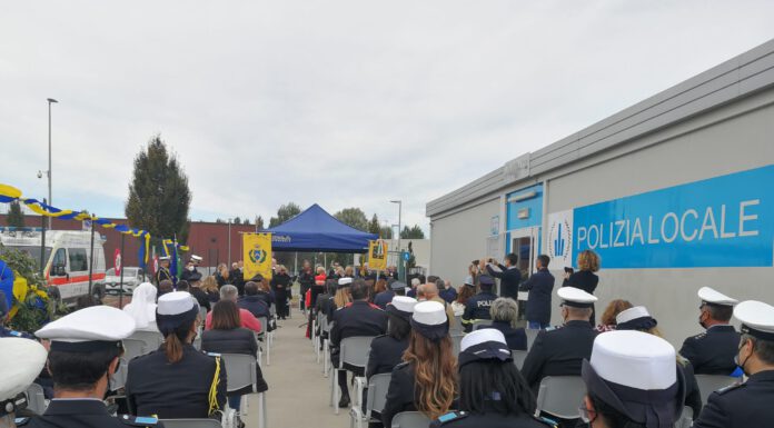 CERIMONIA A MIRANDOLA, LA BENEDIZIONE DELLA NUOVA SEDE DELLA MUNICIPALE