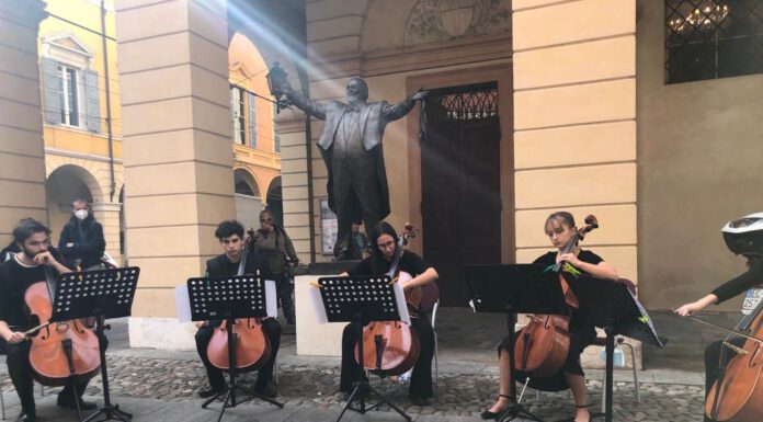 FLASHMOB A MODENA. “RISUONAITALIA”, L’INNO ALLA GIOIA PER L’EUROPA