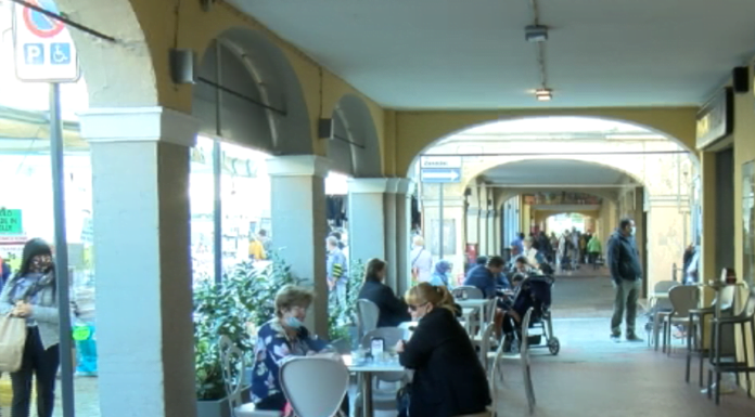 CASTELFRANCO EMILIA, 400 EURO DI MULTA PERCHE’ SENZA MASCHERINA AL BAR