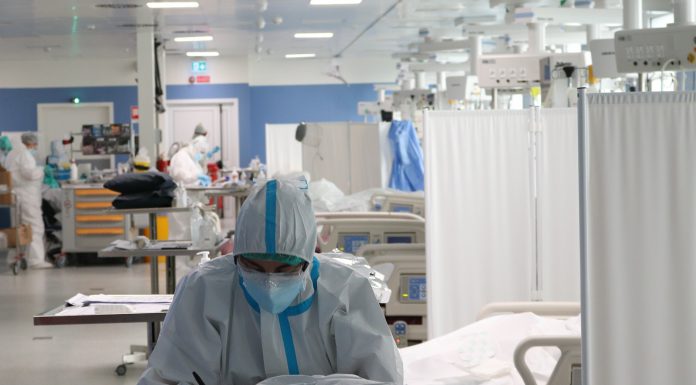 GRANDINATA DI NATALE, INFILTRAZIONI D’ACQUA NEL NUOVO HUB DEL POLICLINICO: 22 PAZIENTI TRASFERITI