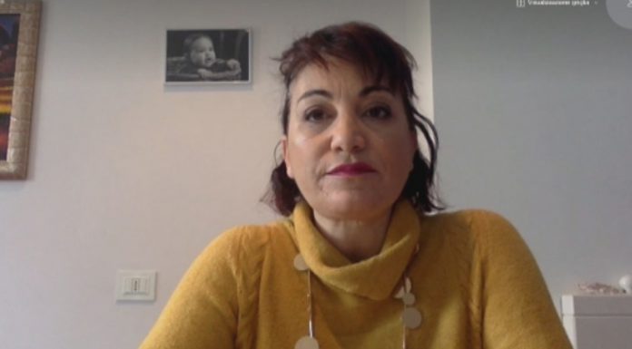 SCUOLA RINVIATA, L’ESPERTA: “LA DAD BLOCCA LO SVILUPPO COGNITIVO E RELAZIONALE DEI GIOVANI”