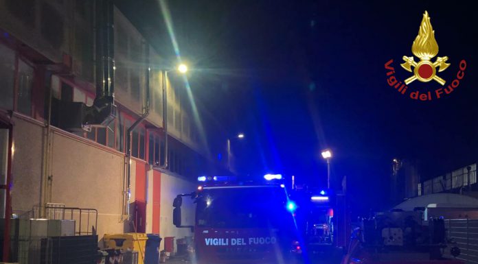INCENDIO A MIRANDOLA: IN FIAMME UN SELF SERVICE. DANNI INGENTI
