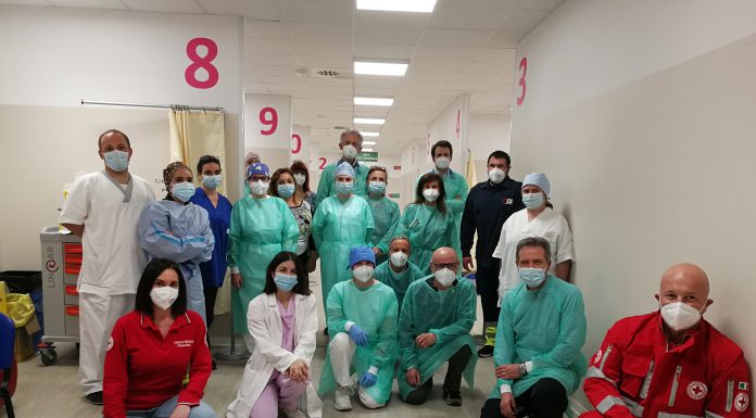 TURNO DI NOTTE, DOPO 190 INIEZIONI CHIUDE ALLE 22 IL PUNTO VACCINALE