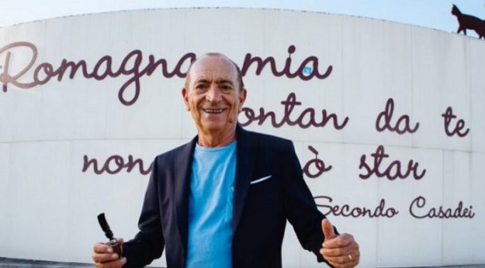 ADDIO RAOUL CASADEI, IL RE DEL LISCIO E’ DECEDUTO PER COVID