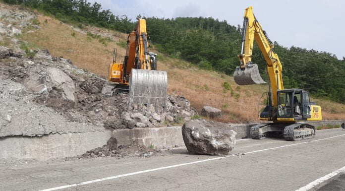 SESTOLA, LAVORI SULLA FONDOVALLE: SI PROCEDE A SENSO UNICO ALTERNATO