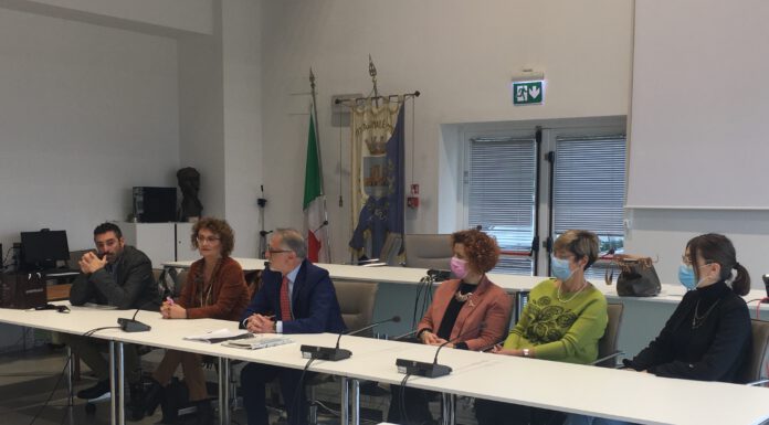 FINALE EMILIA, IL SINDACO MARCO POLETTI PRESENTA LA NUOVA GIUNTA