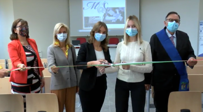 LICEO MURATORI, RINNOVATA L’AULA MAGNA E UN LABORATORIO