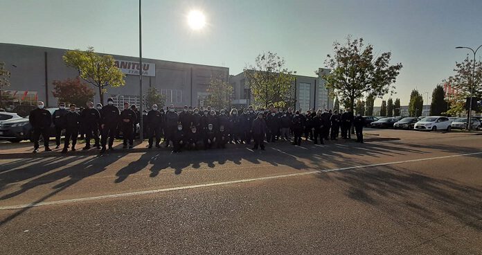 PROTESTA ALLA MANITOU DI CASTELFRANCO EMILIA PER GRAVE INFORTUNIO SUL LAVORO