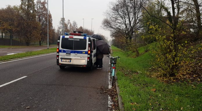 AUTO CONTRO BICICLETTA, INCIDENTE IN VIALE ITALIA