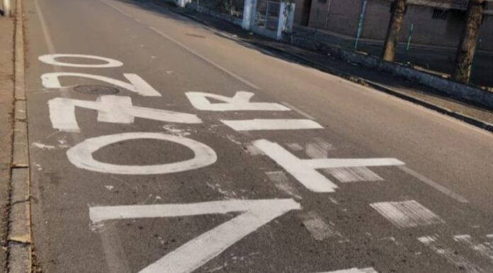 POLO CONAD, SCRITTA DAVANTI ALLA SCUOLA DELLA FIGLIA DEL SINDACO. CONDANNA DA PIU’ PARTI