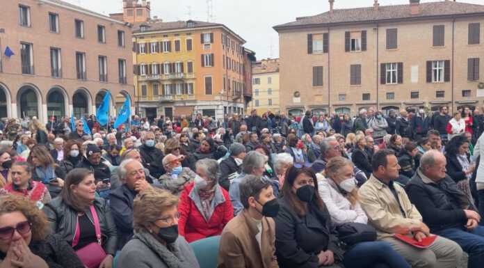 LAVORO POVERO, A MODENA PIAZZA PIENA MA CON POCO DA FESTEGGIARE