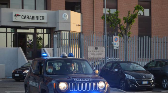 4 ARRESTI, RAGAZZA VESSATA E MINACCIATA DAL PADRE E DAI FRATELLI