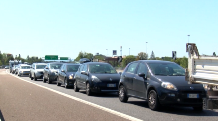 ESODO ESTIVO: AUTOSTRADA PIENA, LUNGHE CODE E RALLENTAMENTI