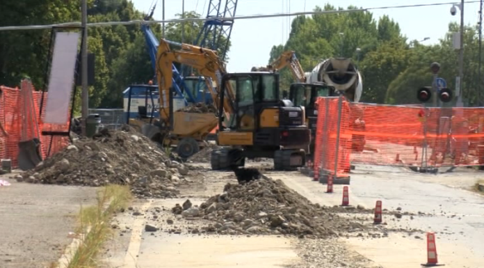 VIA PANNI, ENTRANO NEL VIVO I LAVORI PER IL SOTTOPASSO: STRADA CHIUSA