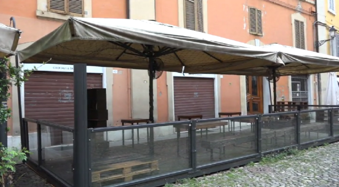 21ENNE ARRESTATO: RUBA UNA COLLANINA E RESISTE AI CARABINIERI