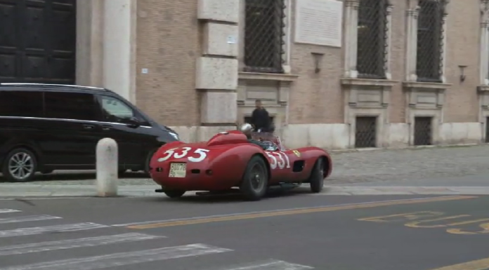 FILM ENZO FERRARI, LA MILLE MIGLIA DEL 1957 IN PIAZZA ROMA: L’ULTIMO CIAK