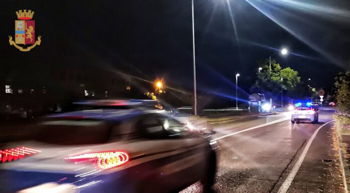 MODENA, IN 3 NON PAGANO IL CONTO E SCAPPANO: INTERVENTO DELLA POLIZIA