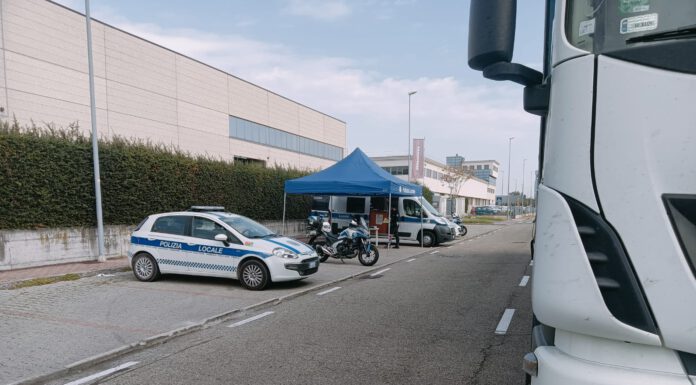 CONTROLLI SUI MEZZI PESANTI, ANCHE AUTISTA SENZA PATENTE