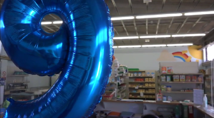 SOLIDARIETÀ A MODENA, L’EMPORIO PORTOBELLO SPEGNE 9 CANDELINE