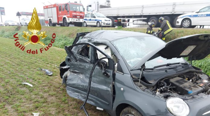 FINALE EMILIA, SCONTRO TRA AUTO E CAMION. UN FERITO