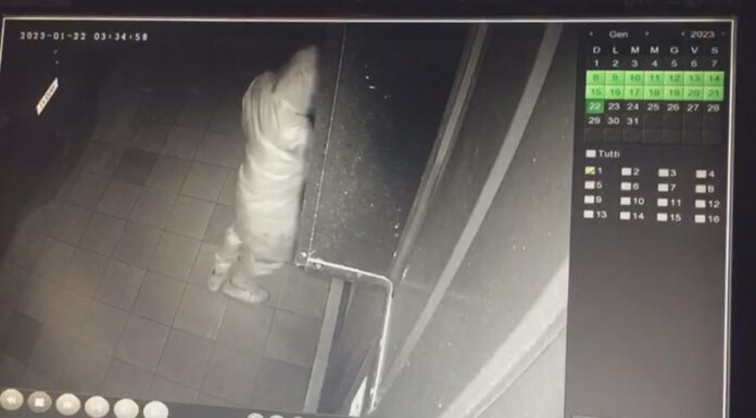 LADRI SCATENATI, IN VIA ALASSIO DUE SPACCATE IN UNA NOTTE