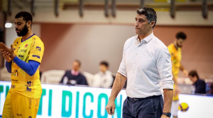 MODENA VOLLEY, GIALLOBLÙ AL PALAPANINI CONTRO LA SIENA DEGLI EX