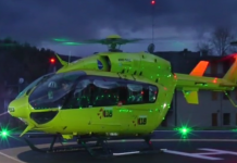 13ENNE CADE DAL BALCONE, TRASPORTATA IN ELISOCCORSO