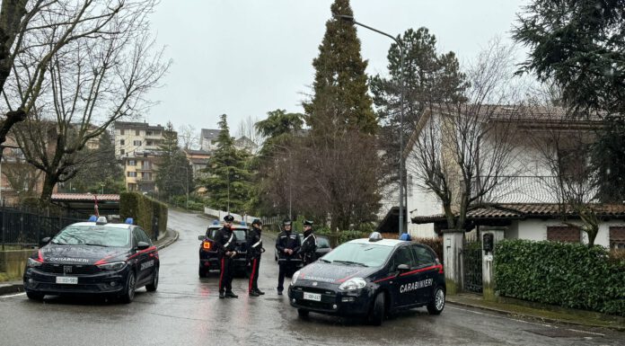 BARRICATO IN CASA, EX CARABINIERE SI CONSEGNA DOPO ORE DI TRATTATIVE