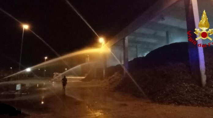 TEMPORALE, DANNI NEL MODENESE: CABINA ELETTRICA IN FIAMME A FORMIGINE