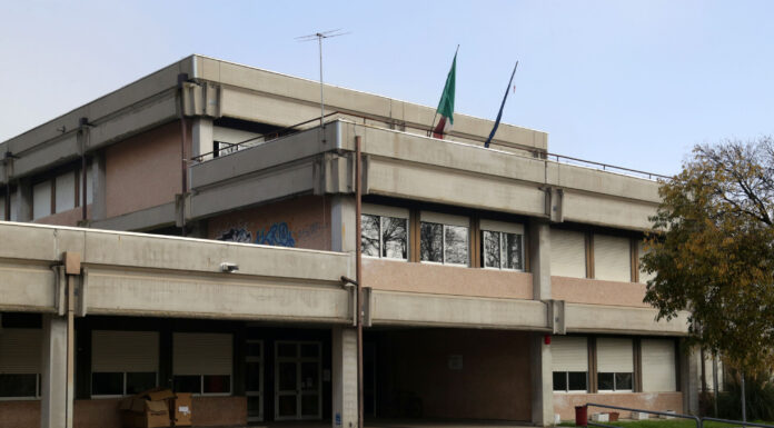 LAVORI A CARPI, PARTITO IL CANTIERE DELLA PALESTRA MEUCCI. INVESTIMENTI PER UN MILIONE E 815 MILA EURO.