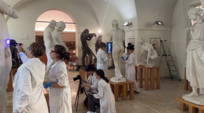 IN GIPSOTECA, DAL VIVO IL RESTAURO DELLE STATUE DI GESSO DEL GRAZIOSI