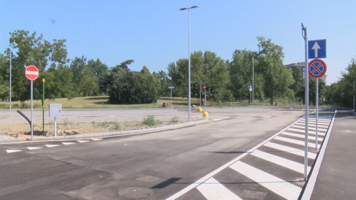 PARCHEGGIO PANNI 200724_B