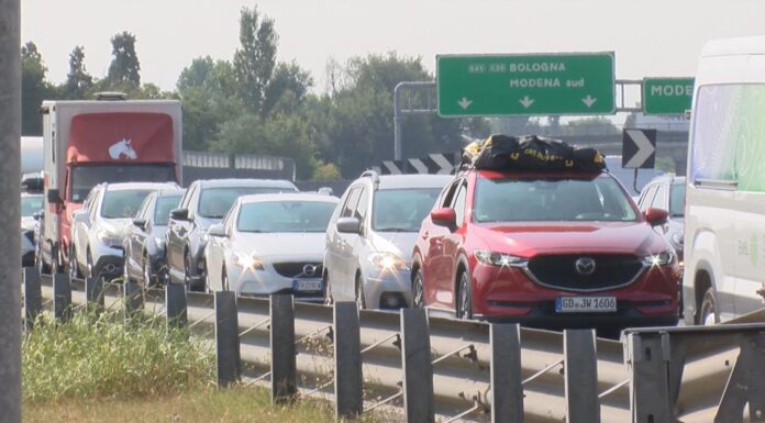 BOLLINO NERO, PRIMO VERO ESODO ESTIVO. AUTOSTRADE IN TILT