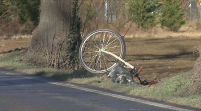 MORTO IN BICICLETTA, MANIFESTAZIONE PER OUSSANA: “LE STRADE SONO INSICURE”