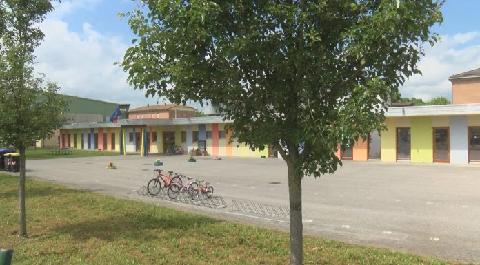 MALTRATTAMENTI, BIMBI DELL’ASILO PRESI PER I CAPELLI, UMILIATI E STRATTONATI